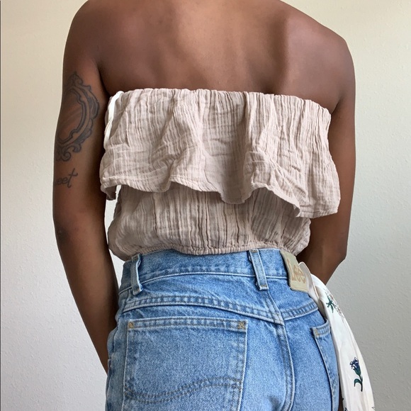Linen Blend Ruffle Tube Top - Picture 3 of 3